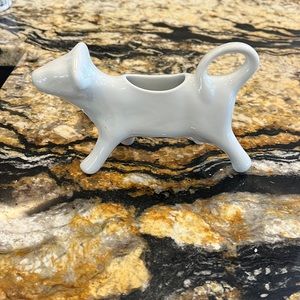 Cordon Bleu cow creamer